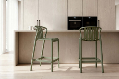 TABURETE BASTIAN VERDE